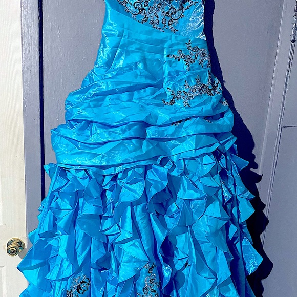 Strapless light Blue & Black lace BALL GOWN - (2nd STYLE) - Picture 1 of 11
